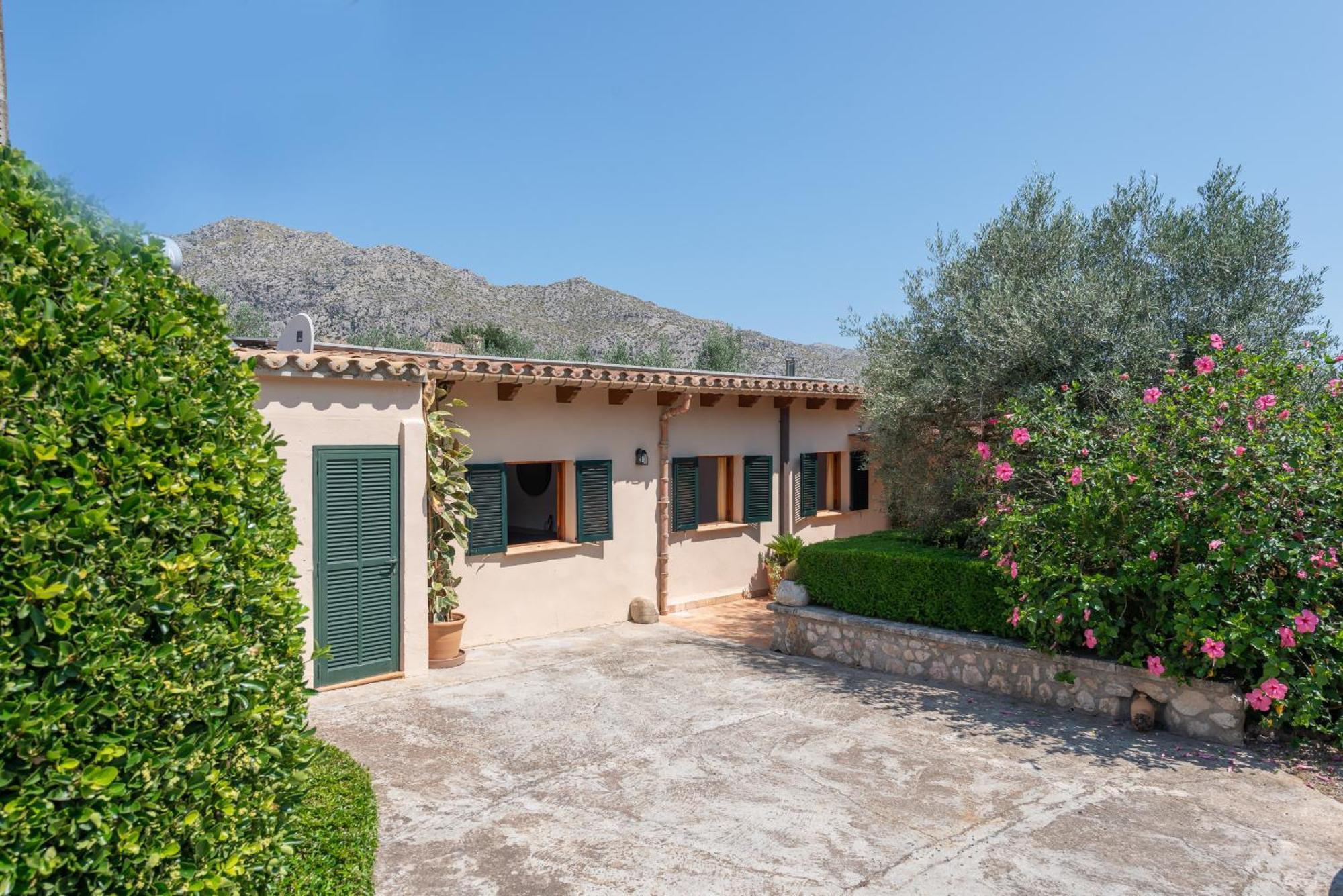 Pont Roma With Pool, Mountain Views & Aircon Ferienhaus *