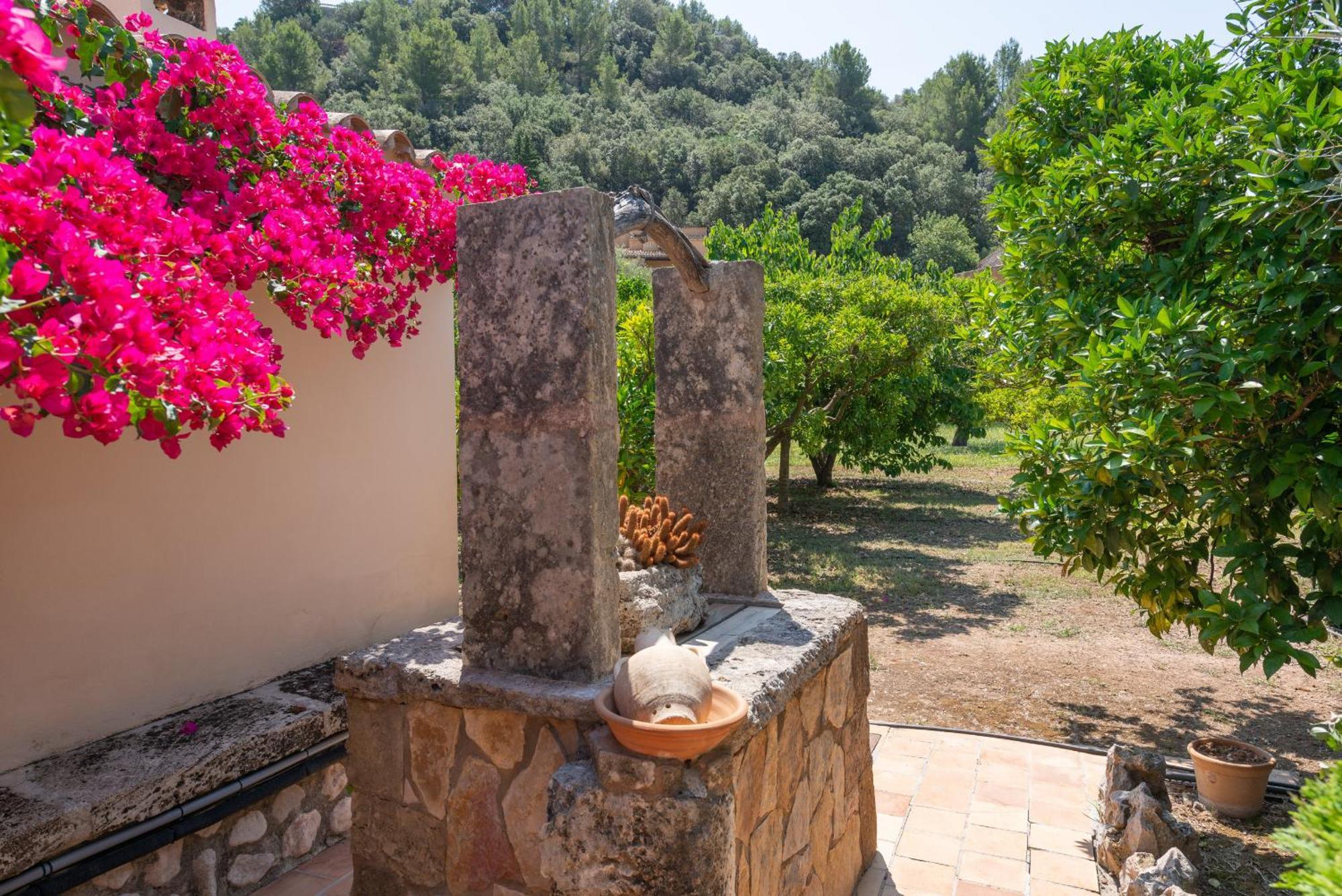 Pont Roma With Pool, Mountain Views & Aircon *
