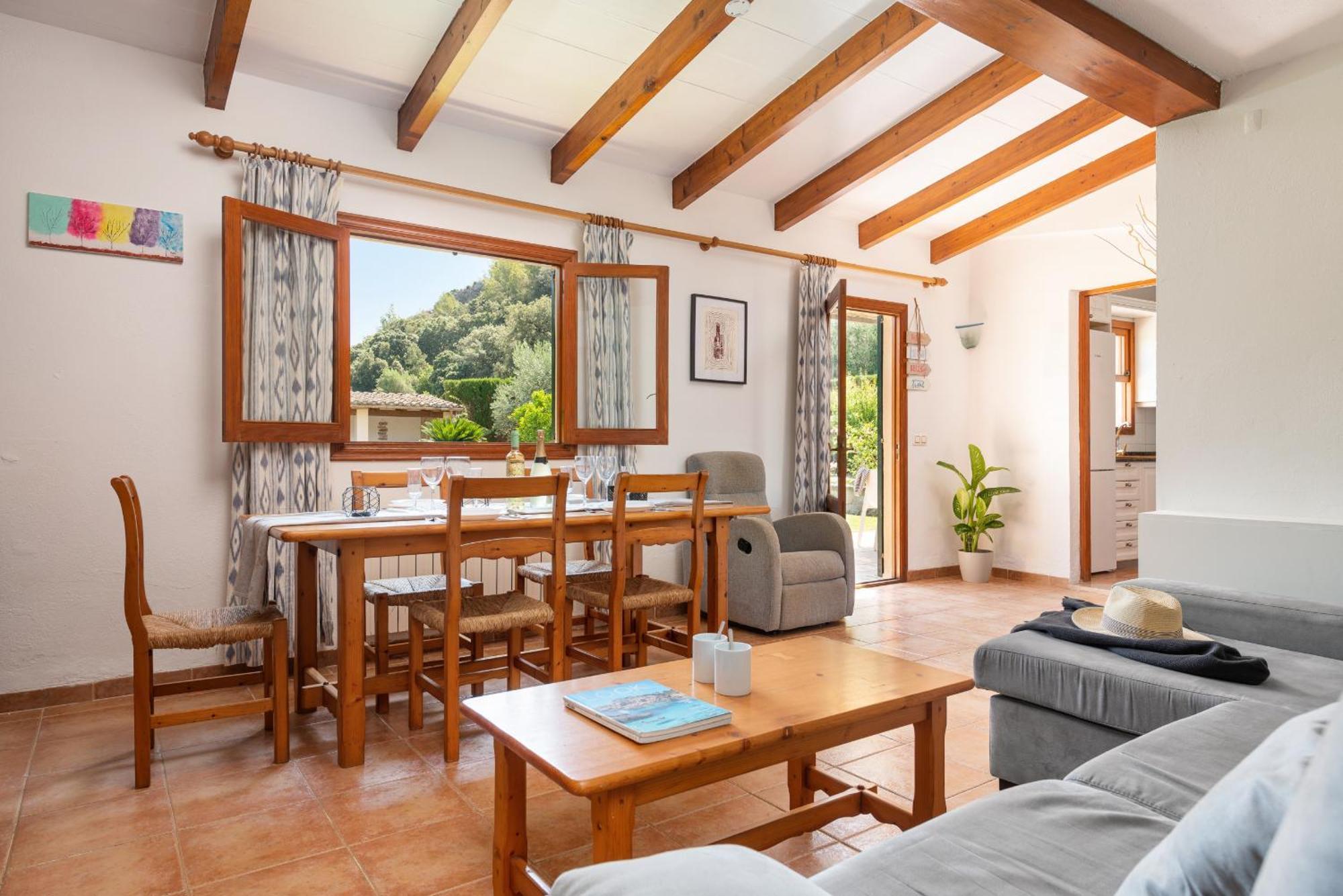 Pont Roma With Pool, Mountain Views & Aircon Ferienhaus *